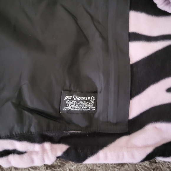 Levi Strauss Zip Up ZlP Pink Zebra Print Sweater Women XL 112024 - Picture 2 of 6